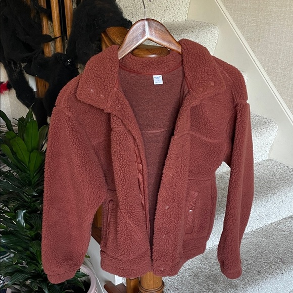 Old Navy Fall Teddy Jacket in Warm Rust - Picture 2 of 14